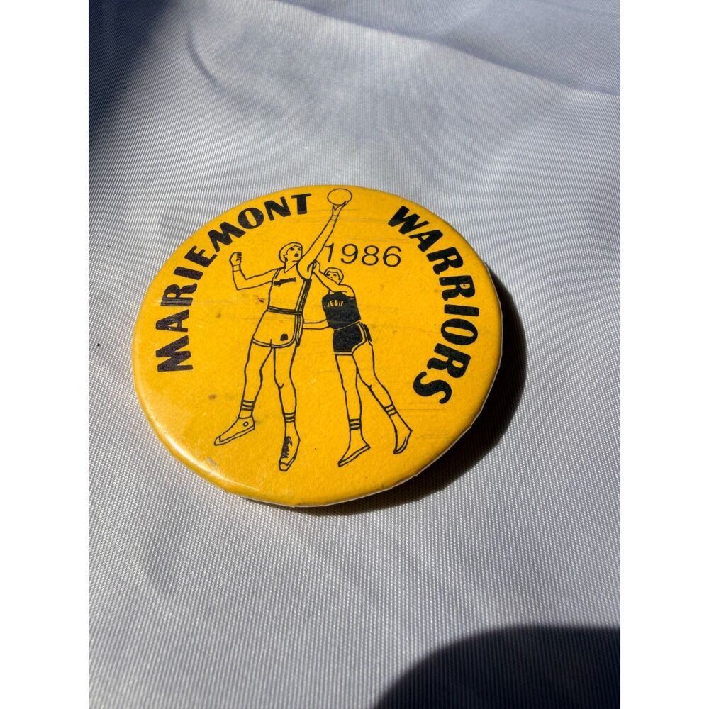 Vintage 1986 Mariemont Warriors Basketball Pinback Button Badge-A-Mint Ohio